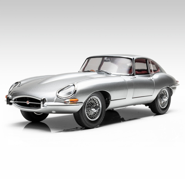 Limited Edition E-Type 1:18 Scale Model